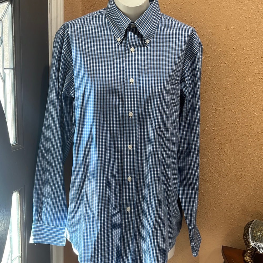 Brooks brother men’s blue checkered button up collared shirt